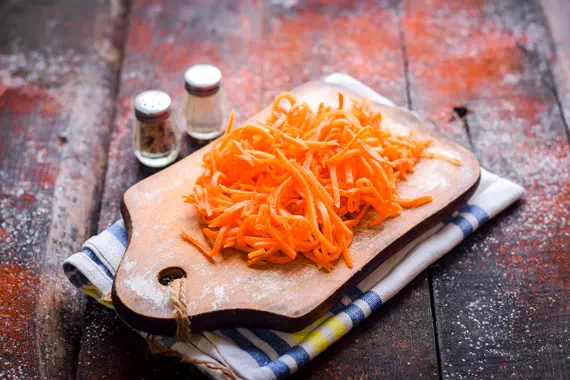 салат с корейской морковью рецепт фото 2